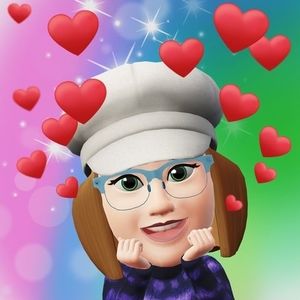 Meet your Posher, Carla